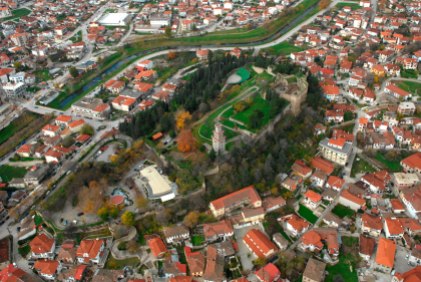 Αεροφωτογραφία του Κάστρου των Τρικάλων (© Δήμος Τρικκαίων).